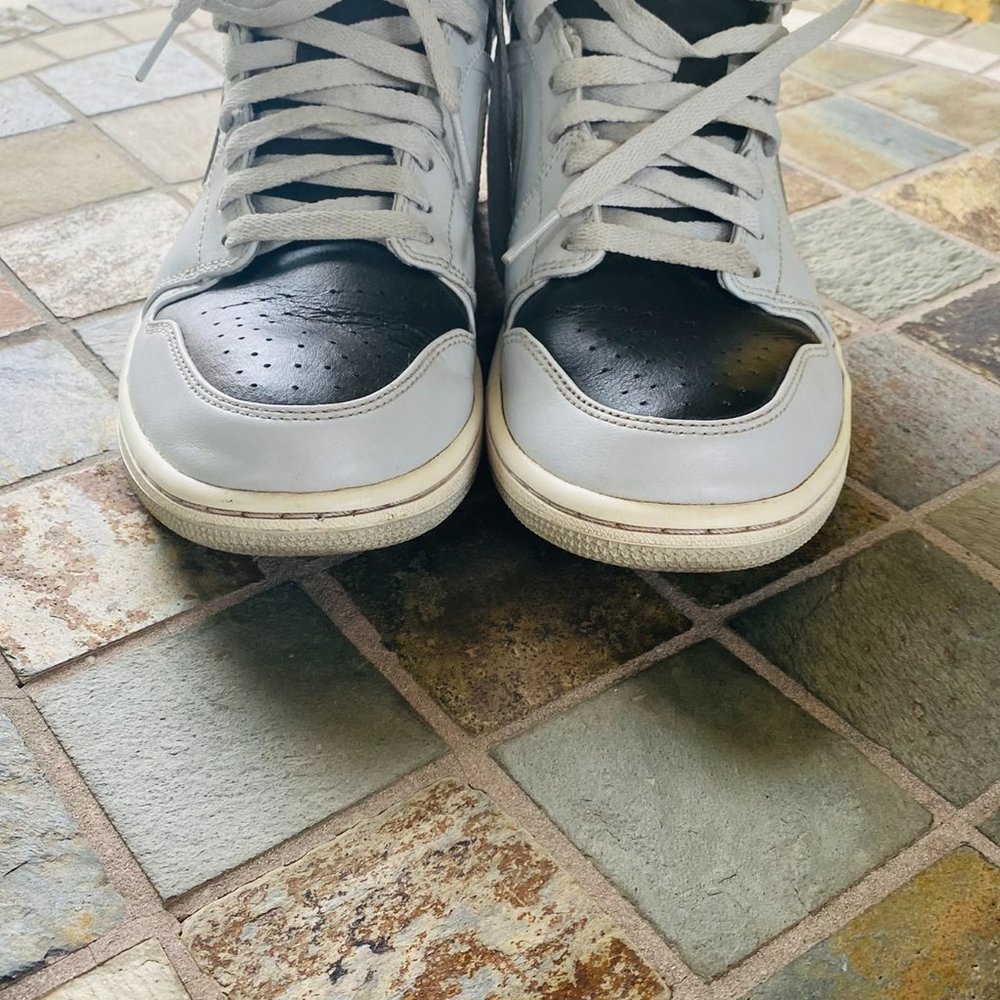 Nike Air Jordan 1 Men's 8 Women's 10 - Picture 6 of 11